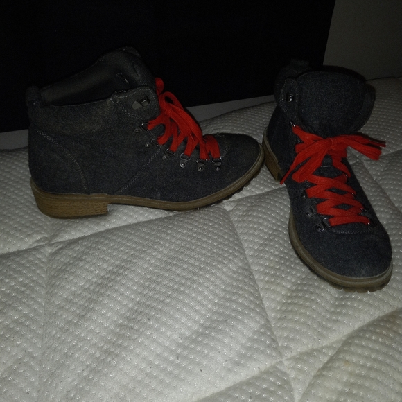 Fergalicious Shoes - Picture 1 of 4